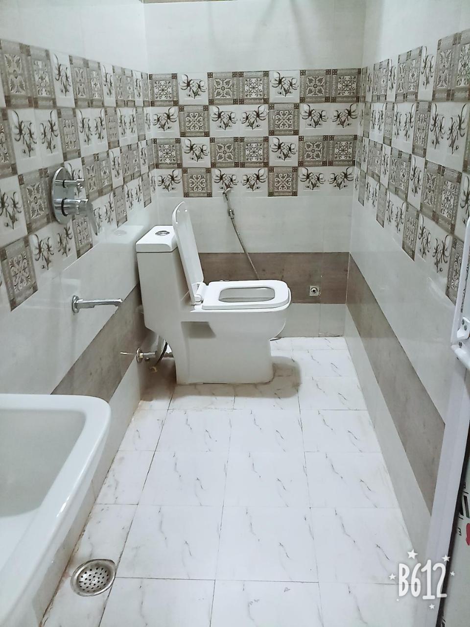 Hotel The Westend Green New Delhi Buitenkant foto
